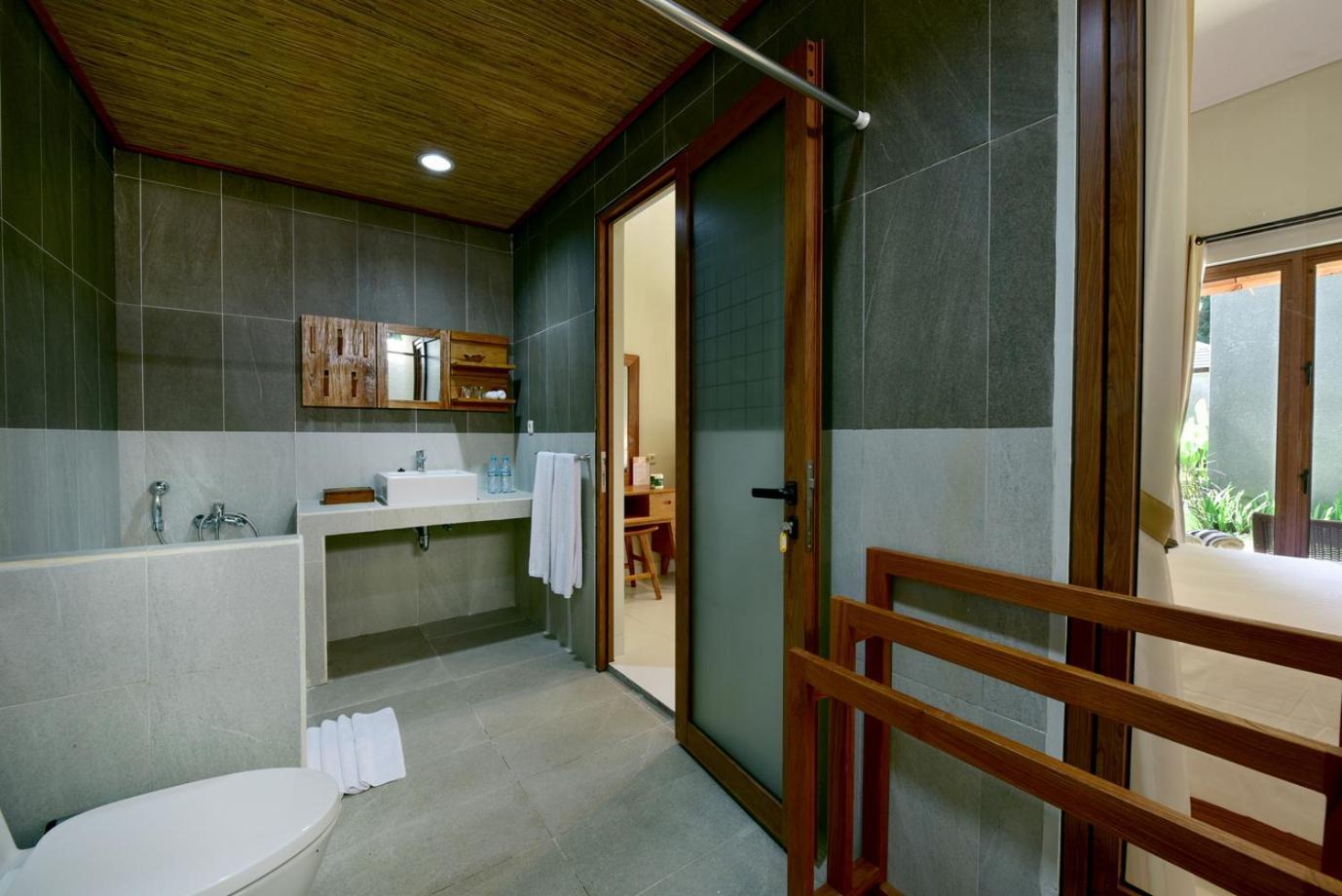 Mahayoga Private Pool And Resto Pousada